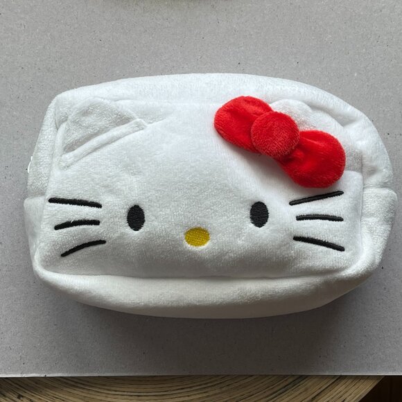 Hello Kitty Cosmetic Bag Soft White, Kitty with Red Bow NEW - Picture 4 of 4